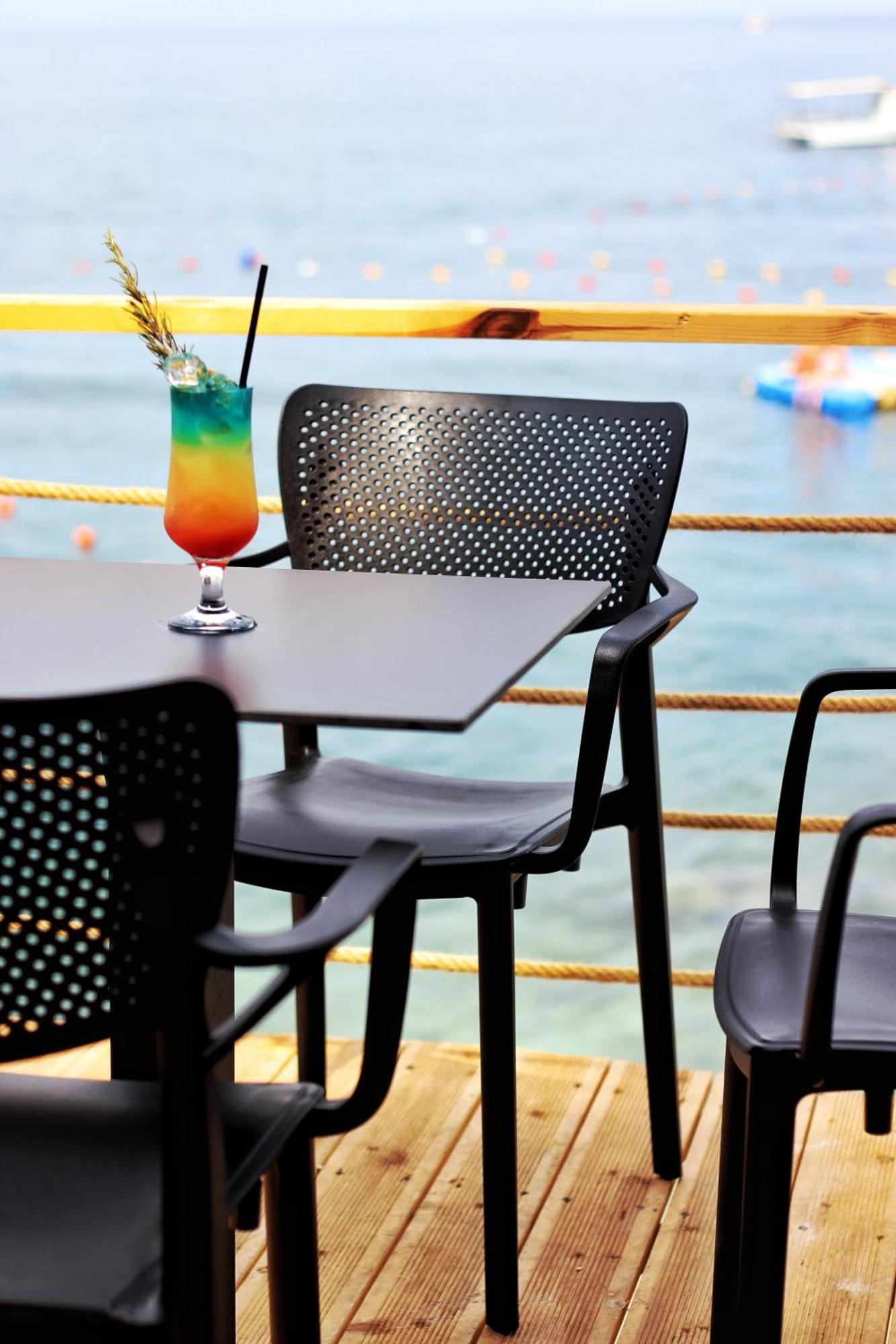 Golden Beach Suites Sarande Exterior photo