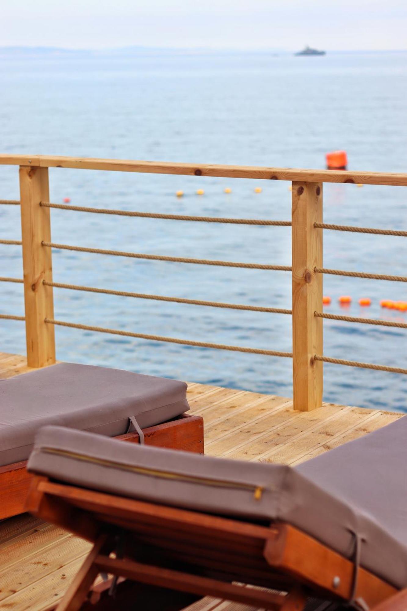 Golden Beach Suites Sarande Exterior photo