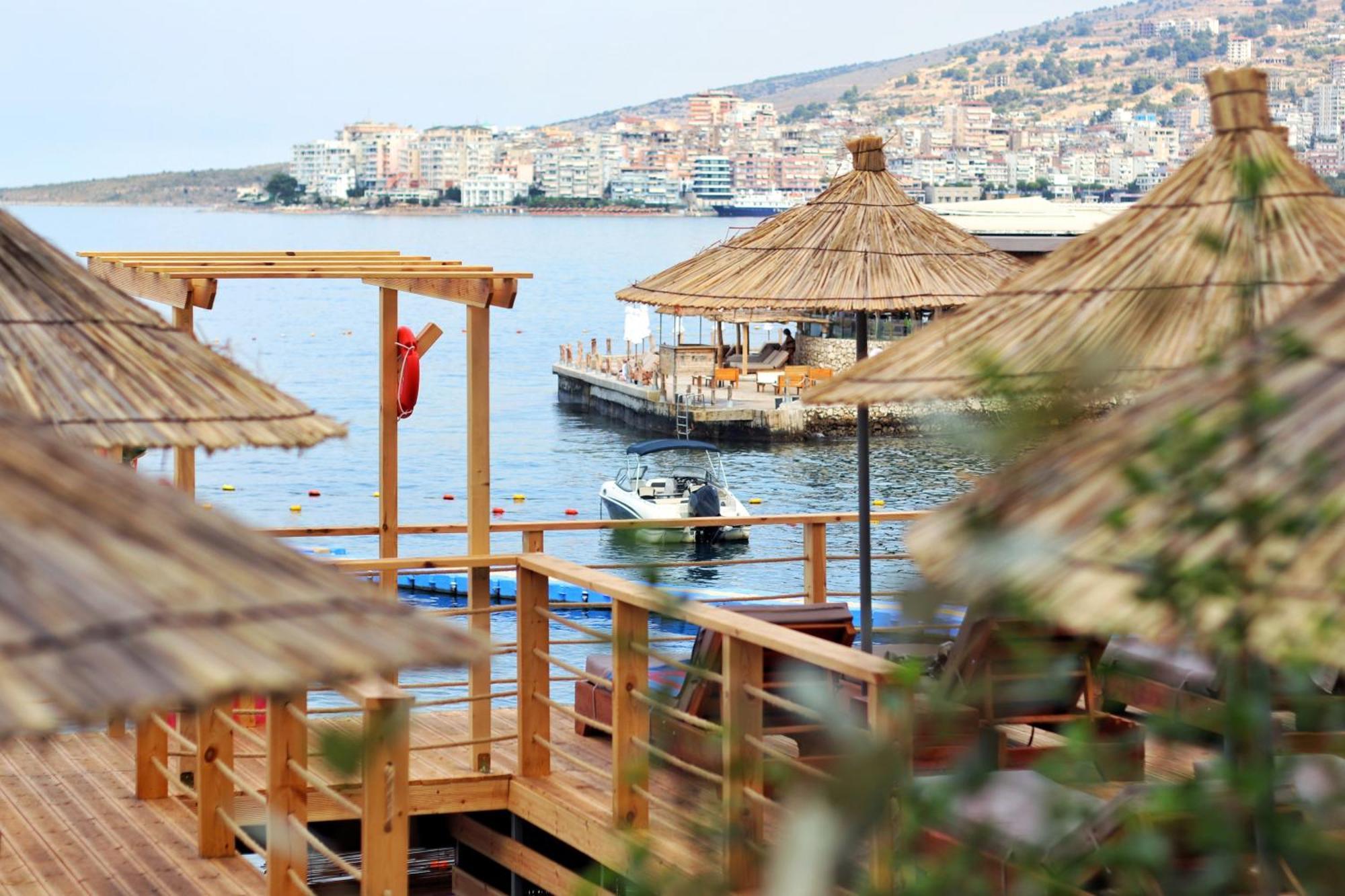 Golden Beach Suites Sarande Exterior photo