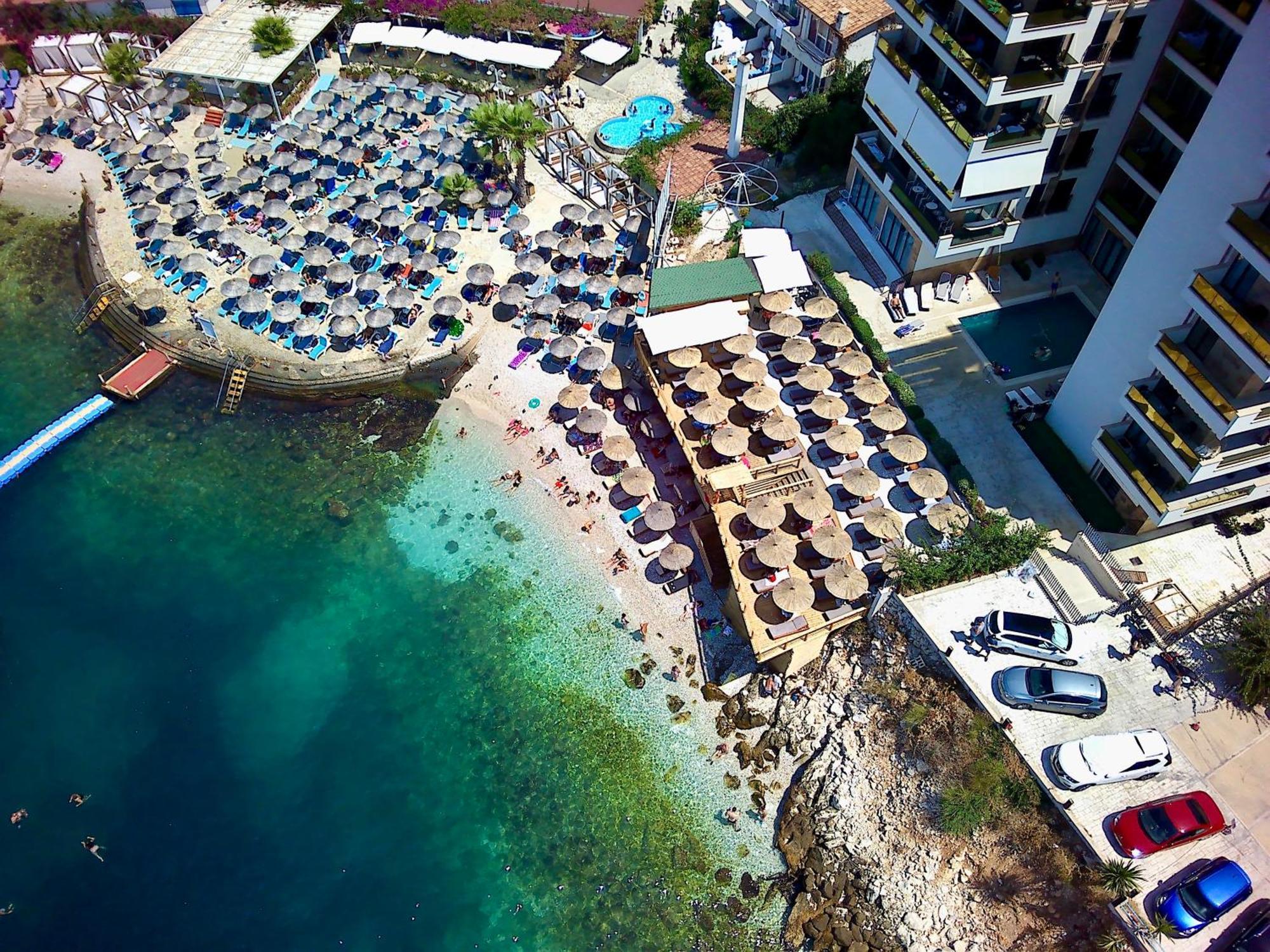 Golden Beach Suites Sarande Exterior photo